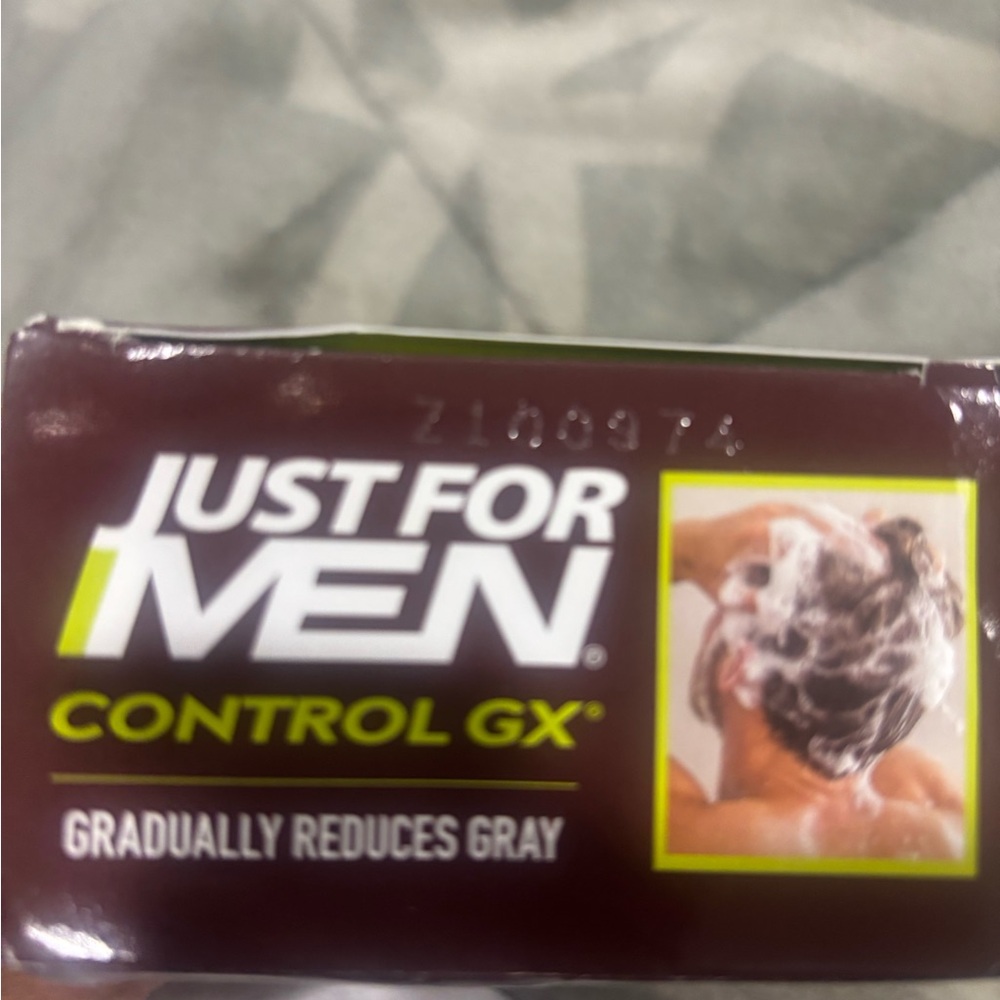 New Control GX Gray-Reducing Shampoo - Black - Picture 2 of 5